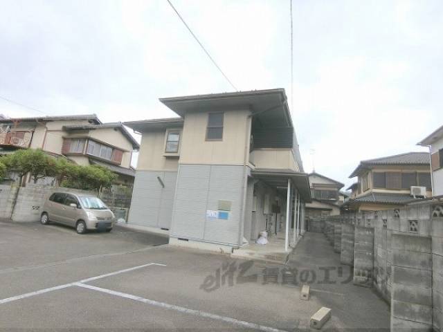 シェリール宝ヶ池外観写真1