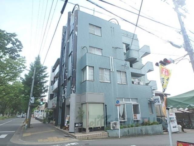 アベニュー７７外観写真2