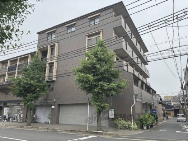 ウエストフィールド外観写真2