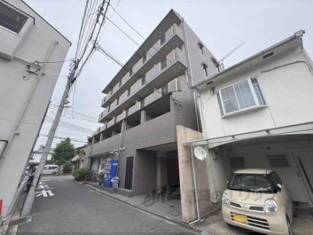 ウエストフィールド外観写真3