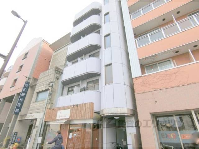 ロータスクラタ外観写真1