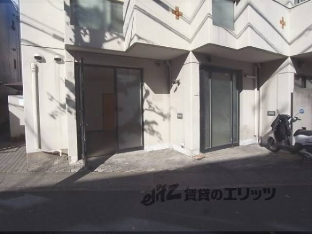 ミニヨンハウス勧修外観写真2