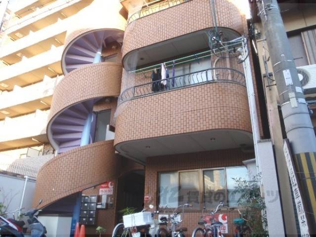 西田マンション外観写真1