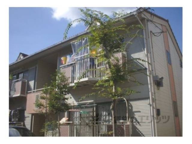 コーポセラヴィＡ棟外観写真2