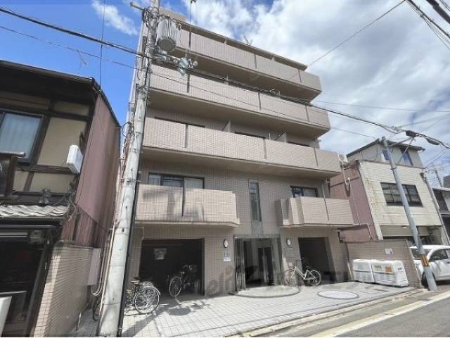 エステート朱雀外観写真2