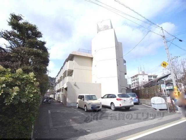 御陵レジデンス外観写真1