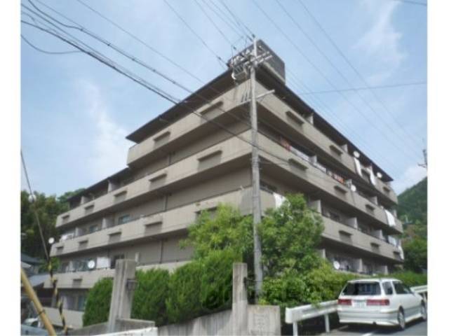 シャルム醍醐外観写真1