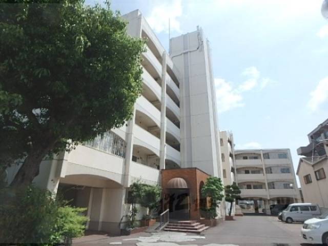 勧修寺ハイツ外観写真2