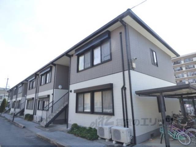 北ウィング・南ウィング外観写真2