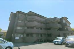 ルネ宇多野外観写真