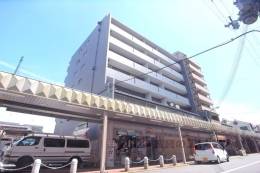 シャトレ西陣外観写真