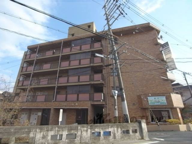 シャトー山階外観写真1