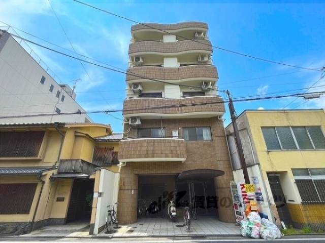 マンションローレル外観写真1
