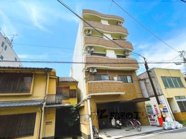 マンションローレル外観写真2