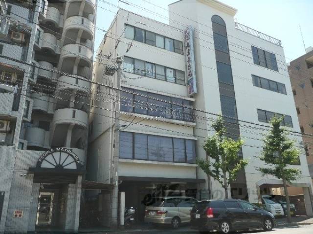 丸富マンション外観写真1