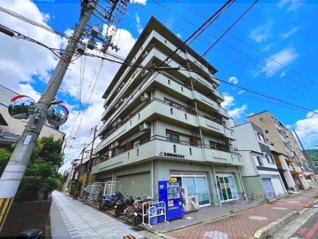 アデスト五条外観写真2