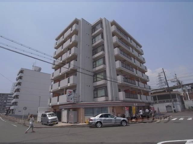 サンハイツ西京極外観写真1