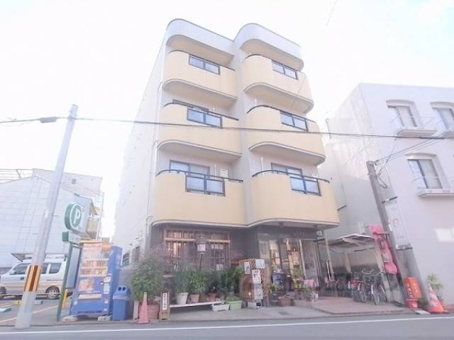 クオーレ外観写真1