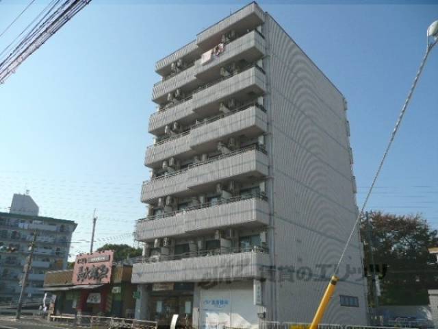 エリーフラッツ西京極外観写真1