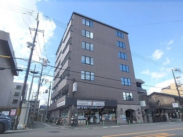 007032の外観写真