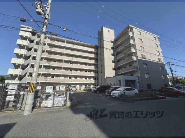 デミューズ木幡外観写真1