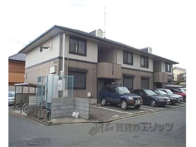 ハイカムール深草外観写真1