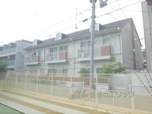 メゾン山城１外観写真1