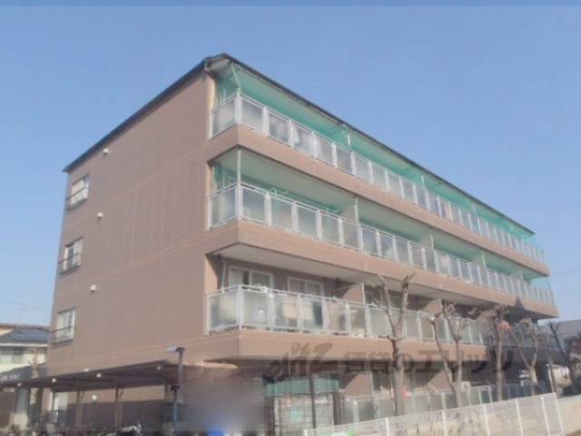 アーバンパレス外観写真1
