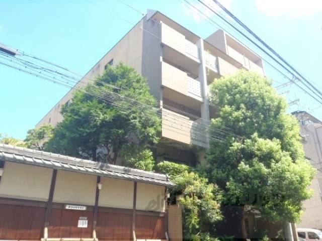 メゾン右近外観写真1