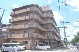 ラセーヌ桂外観写真