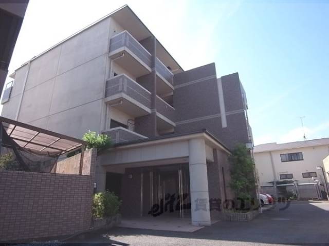 レヴェンテ東向日外観写真1