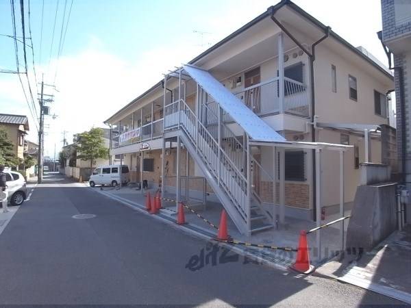 007889の外観写真