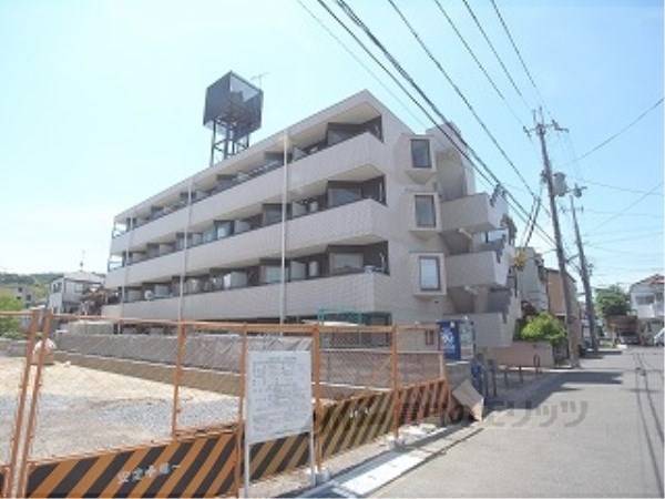 008160の外観写真