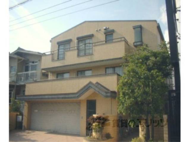 ファースト岩倉外観写真1