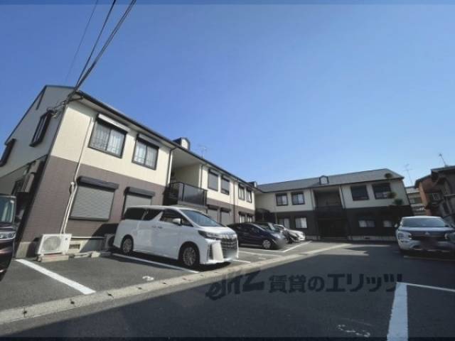 マレ・オット外観写真1