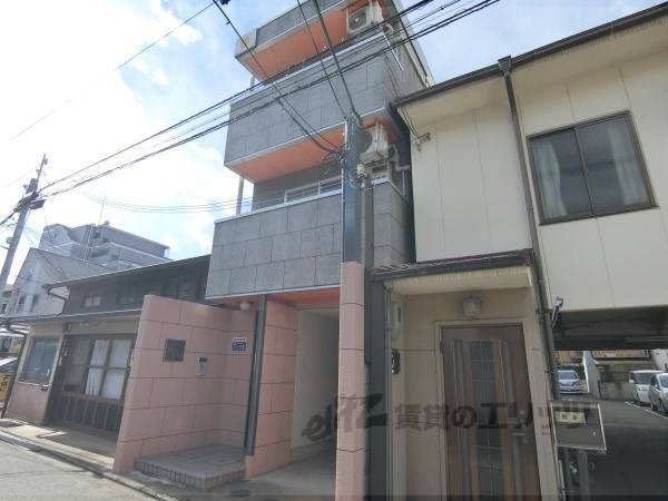 008305の外観写真