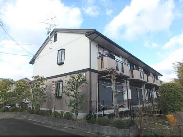 リヴェール嵯峨外観写真1
