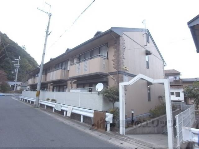 ハイカムール嵐山Ａ外観写真1