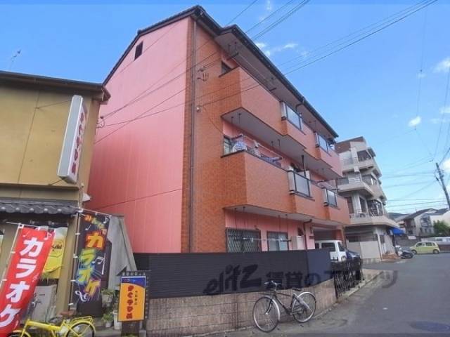 プレステージ六地蔵外観写真2