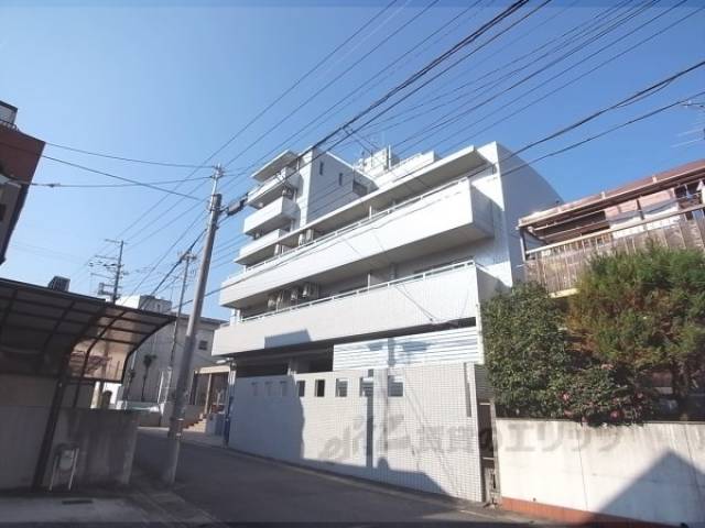 プルーリオン上桂外観写真1