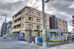 ハイエスト滝川外観写真