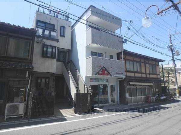 008791の外観写真