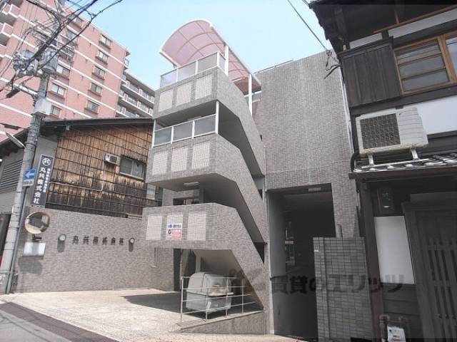 丸共ビル外観写真1