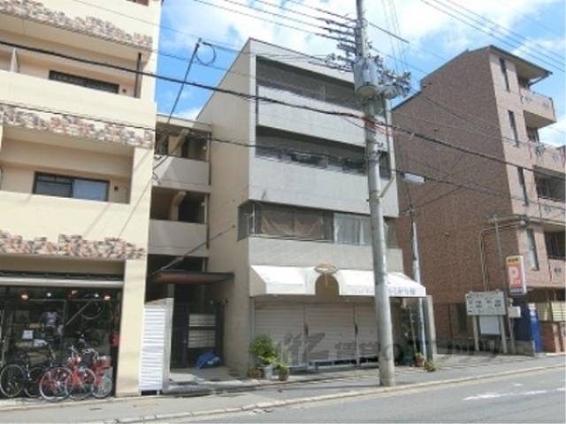 ラ・メゾン・ド・フルール御蔭外観写真2