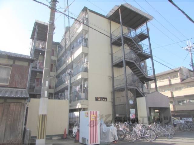 ロイヤルコーポタカハラ外観写真3