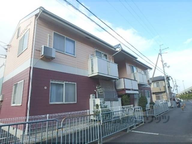 パインコート外観写真1