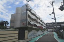 マナーハウスＡ棟外観写真