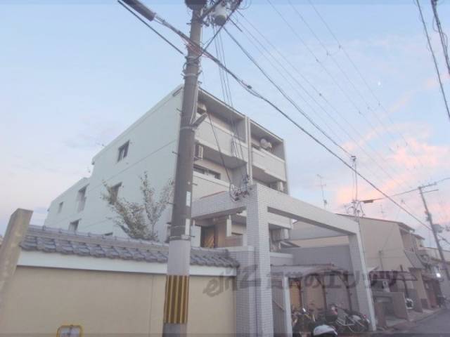 トラスト西陣外観写真2