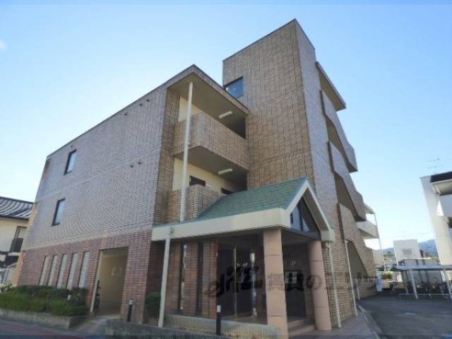 プレジール天神外観写真2