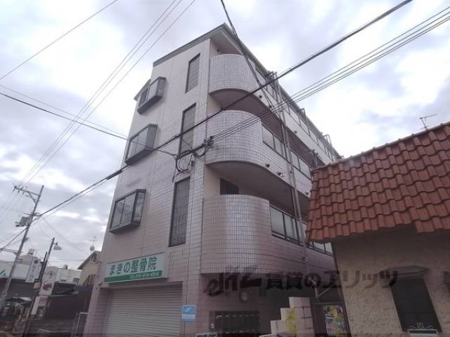 ウインライフ淀外観写真2